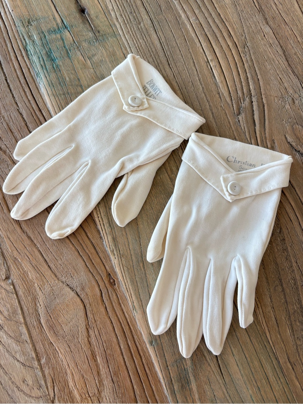 Vintage Christin Dior Women's Wrist Length Button Cuff Gloves